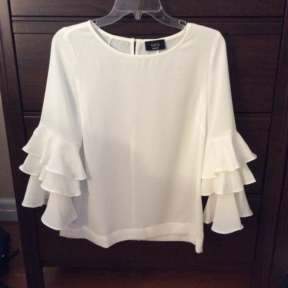Vici Tops - Vici White Flutter Sleeve Blouse, Size Medium